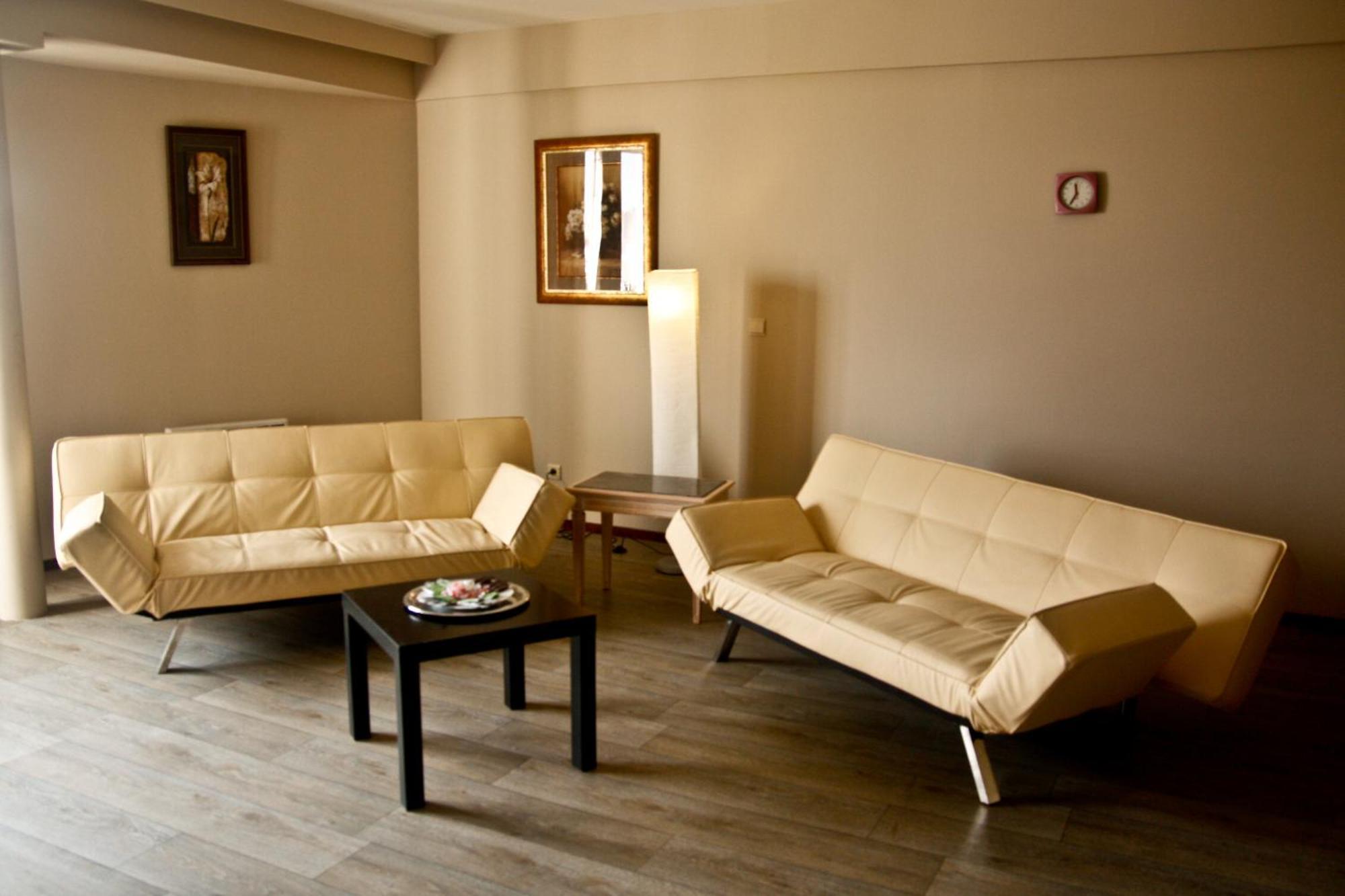 Ambassador Suites แอนต์เวิร์ป ภายนอก รูปภาพ