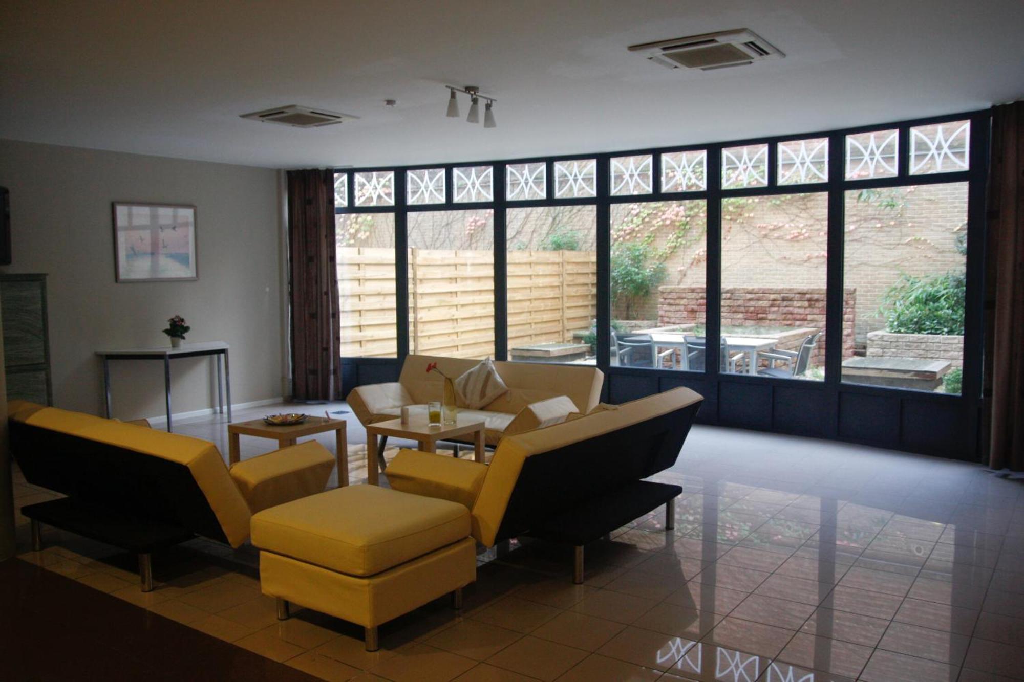 Ambassador Suites แอนต์เวิร์ป ภายนอก รูปภาพ