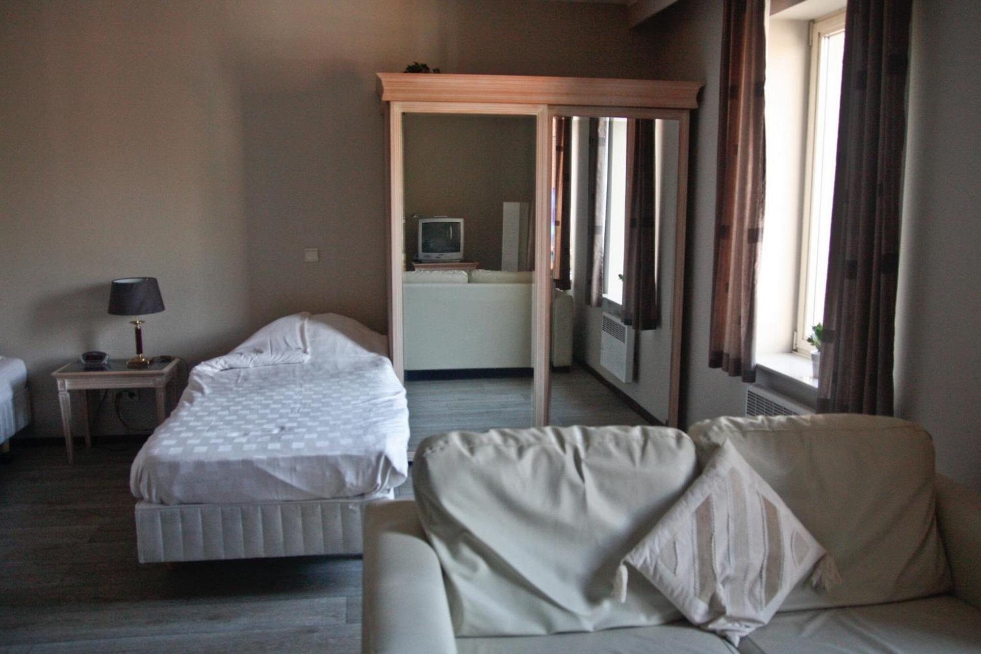 Ambassador Suites แอนต์เวิร์ป ภายนอก รูปภาพ