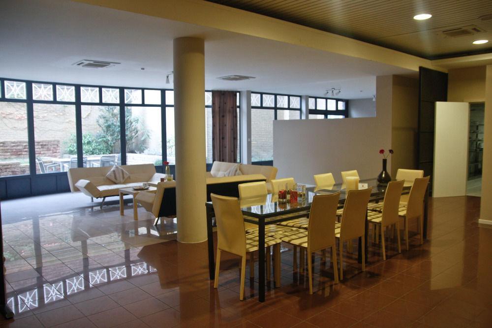 Ambassador Suites แอนต์เวิร์ป ภายนอก รูปภาพ