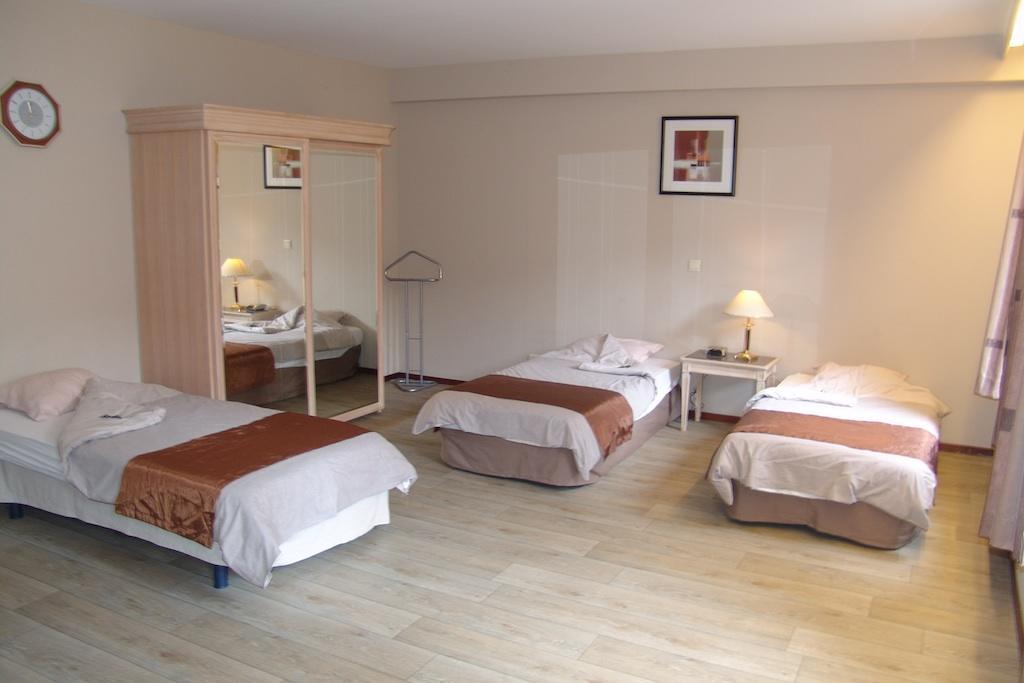 Ambassador Suites แอนต์เวิร์ป ภายนอก รูปภาพ