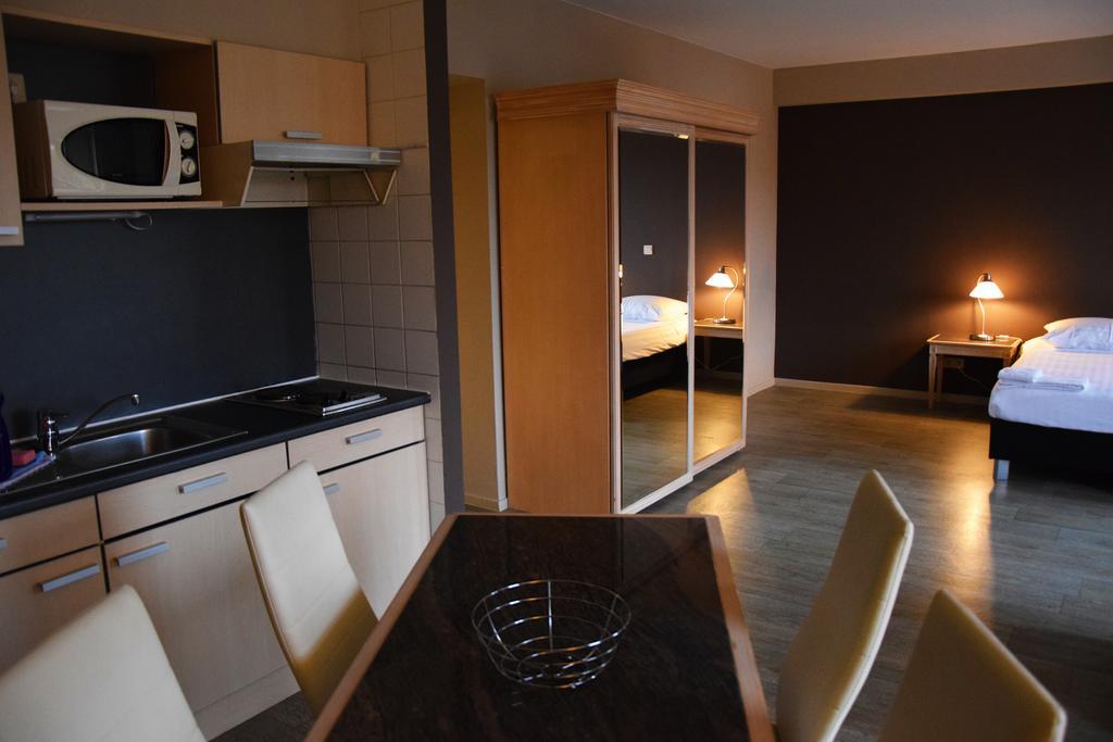 Ambassador Suites แอนต์เวิร์ป ภายนอก รูปภาพ