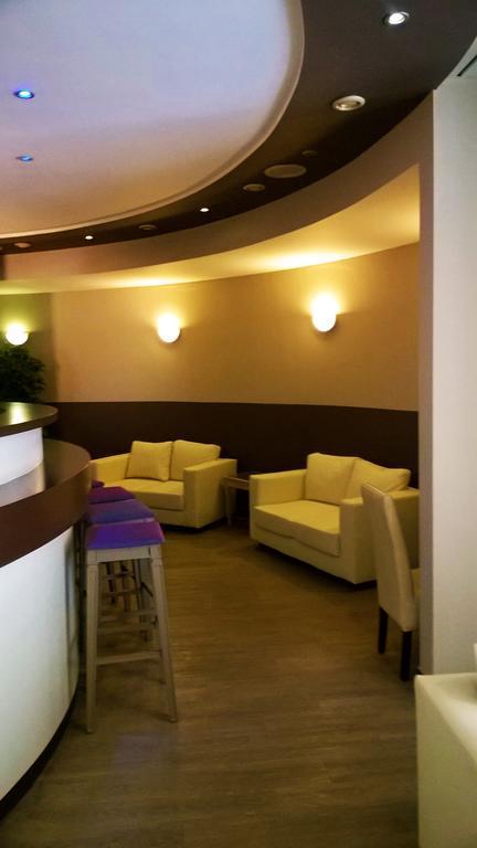 Ambassador Suites แอนต์เวิร์ป ภายนอก รูปภาพ