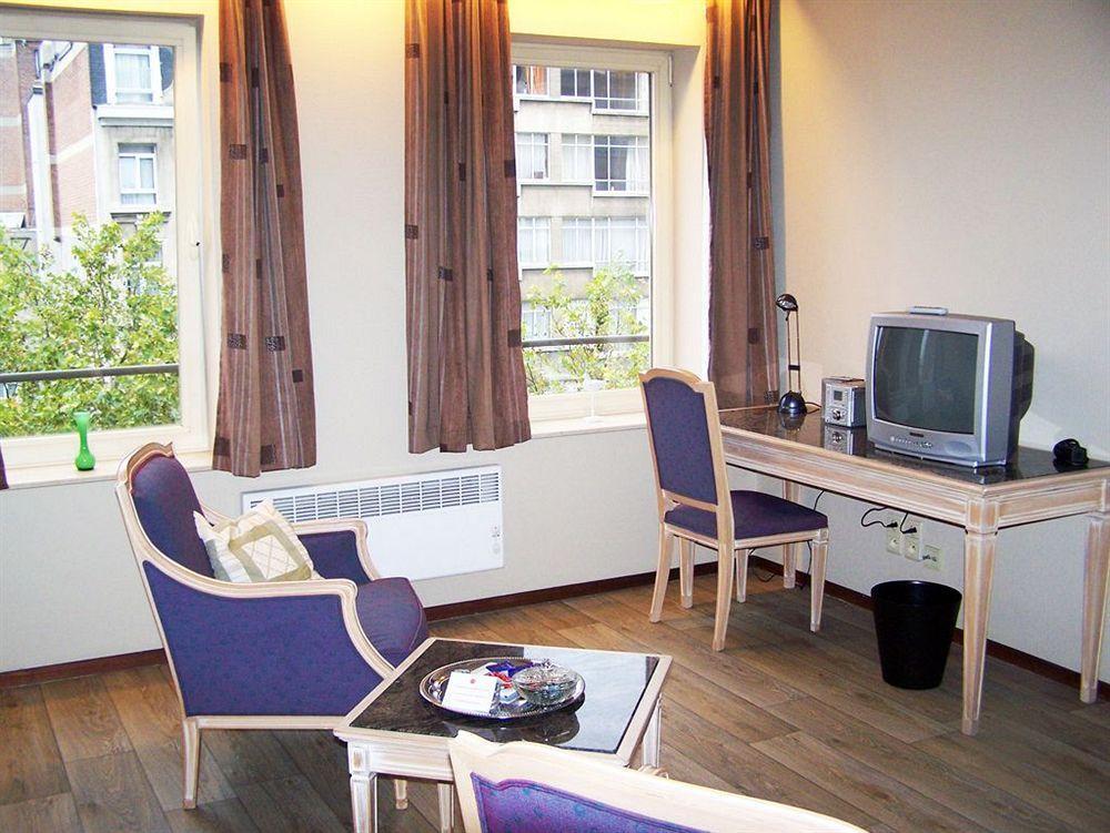 Ambassador Suites แอนต์เวิร์ป ภายนอก รูปภาพ
