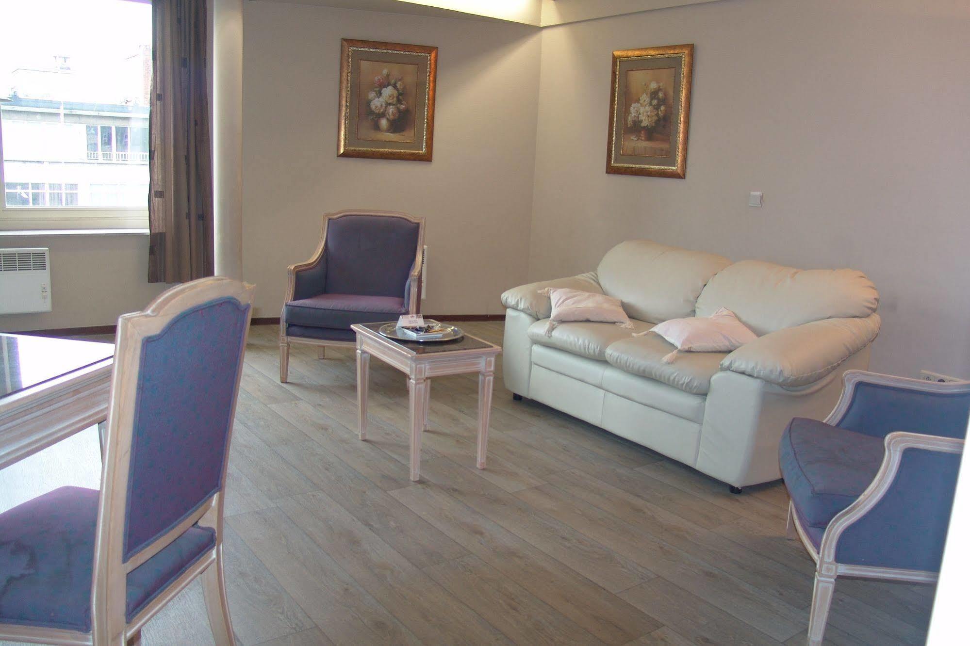 Ambassador Suites แอนต์เวิร์ป ภายนอก รูปภาพ