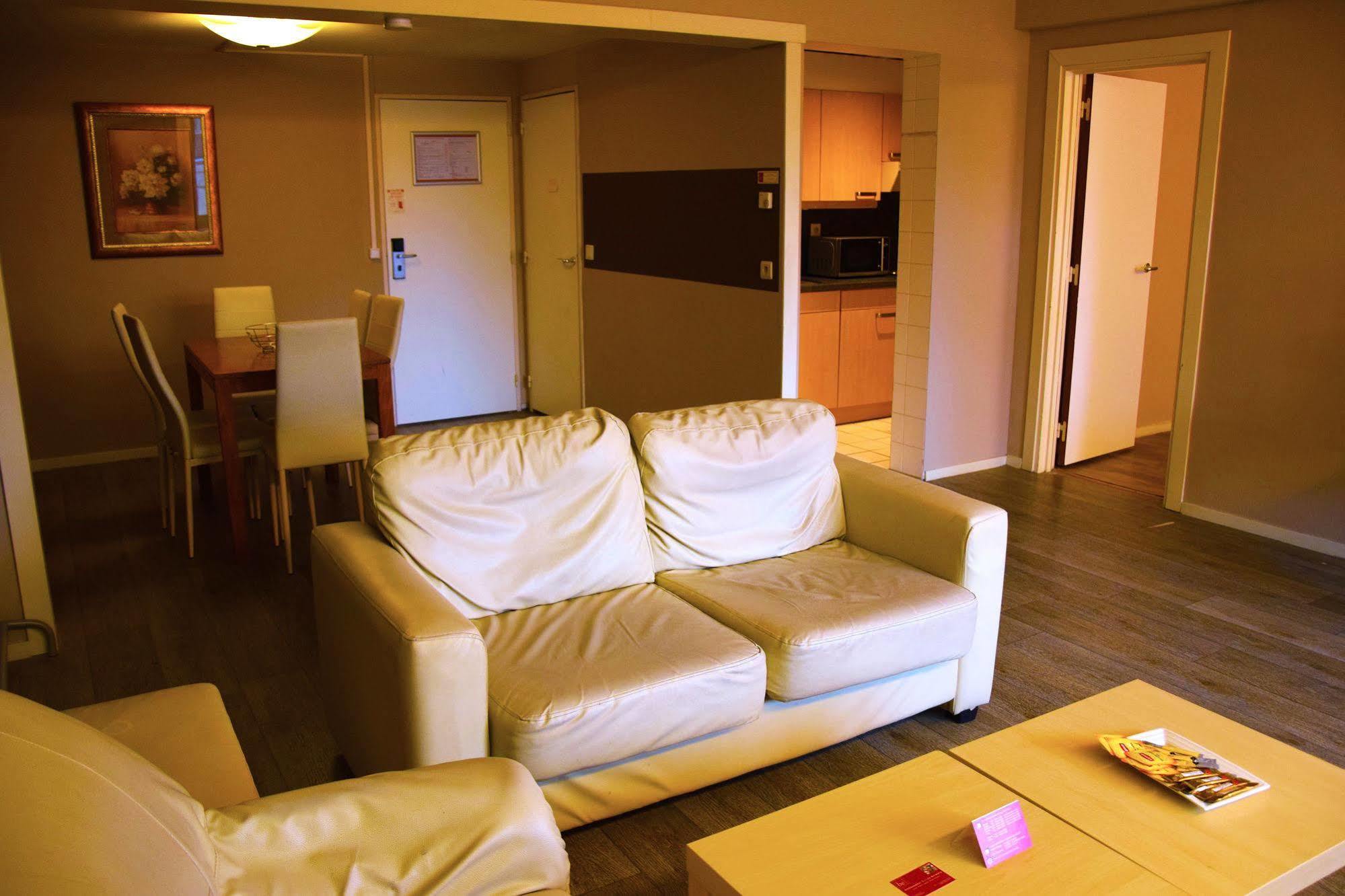 Ambassador Suites แอนต์เวิร์ป ภายนอก รูปภาพ